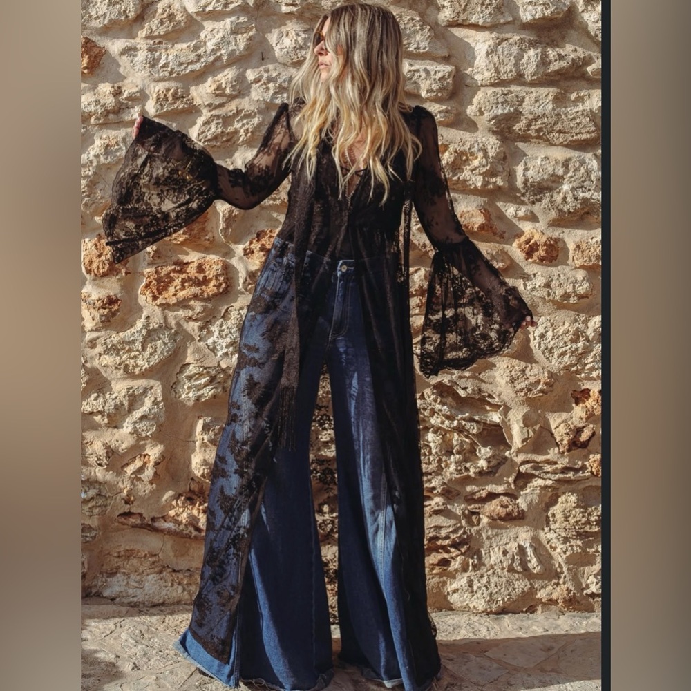 Bohemian Bond Ibiza X Free People Lace Duster - Picture 3 of 10